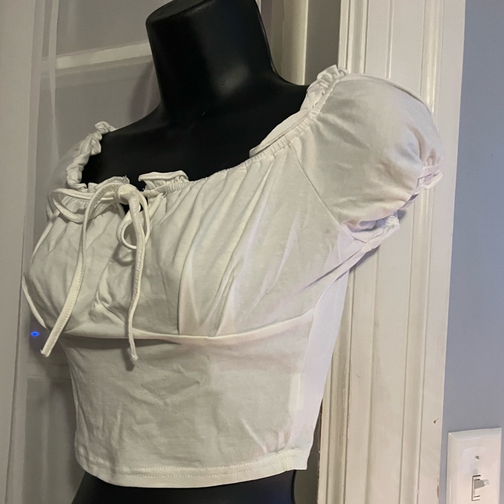 Adorable NWOT EZwear Off Shoulder Frill Trim Knot Front Top